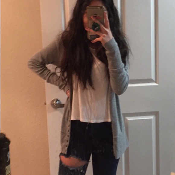 Distressed jeans - Picture 3 of 3